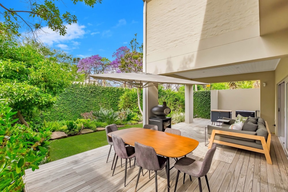 Double-storey cluster sold in Saxonwold - HP1685773 Double-storey cluster sold in Saxonwold - HP1685773