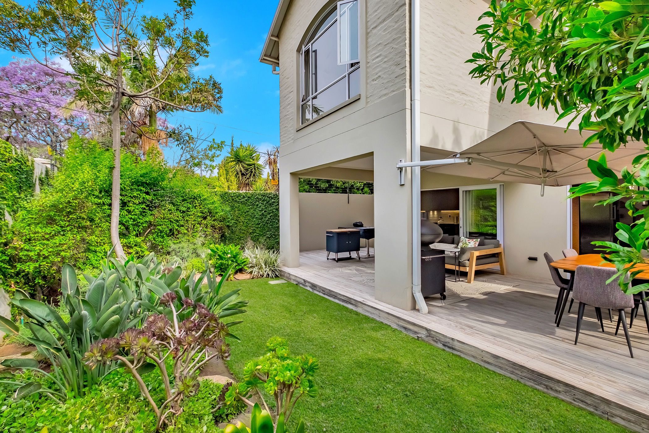 Double-storey cluster sold in Saxonwold - HP1685773