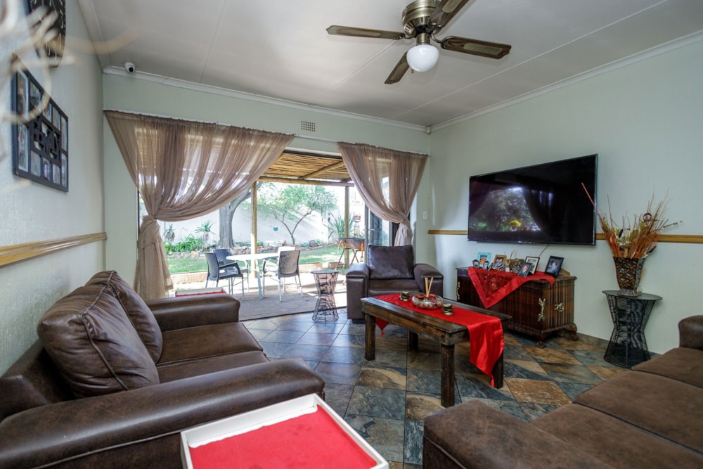 House sold in Sunward Park - BOK1677657 House sold in Sunward Park - BOK1677657