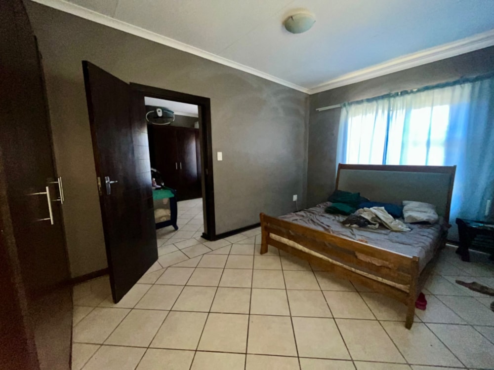 Townhouse for sale in Spitskop - 1BX1639285