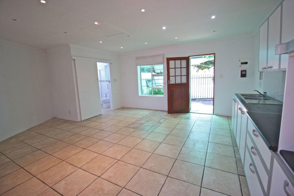 Bachelor apartment to rent in Bothasig - 1PLA1735290 Bachelor apartment to rent in Bothasig - 1PLA1735290