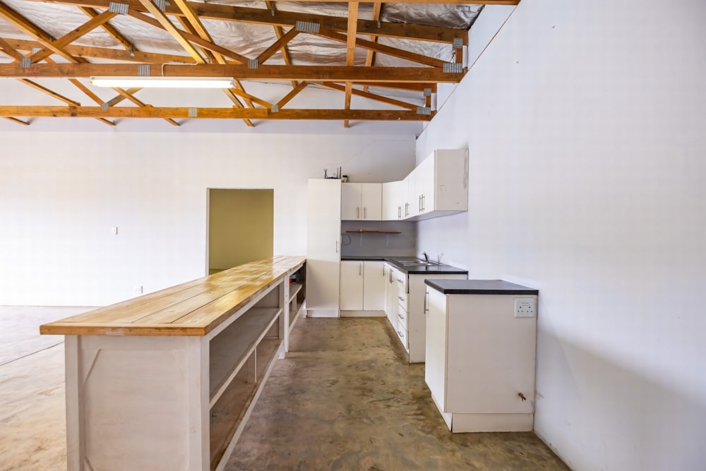 Commercial Building for sale in Winklespruit - 1WB1638420 Commercial Building for sale in Winklespruit - 1WB1638420