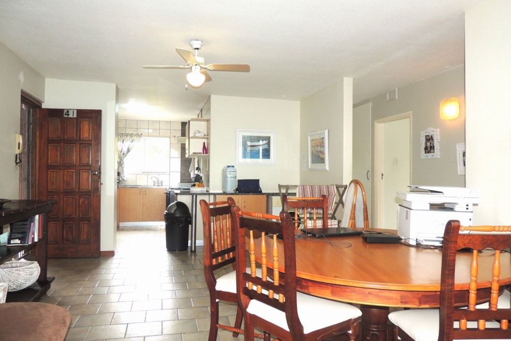 Apartment for sale in Amanzimtoti - 1WB1636620 Apartment for sale in Amanzimtoti - 1WB1636620