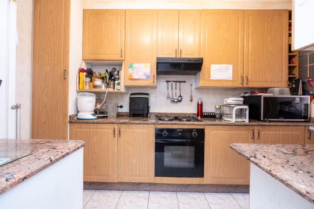 Apartment for sale in Windsor East - RAN1636382 Apartment for sale in Windsor East - RAN1636382