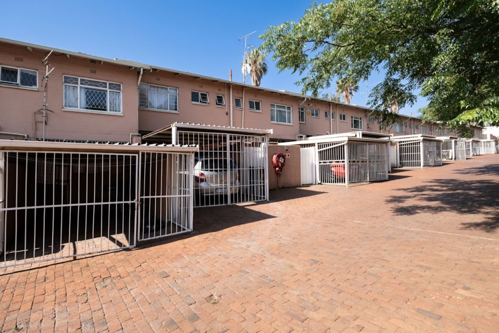 Apartment for sale in Windsor East - RAN1636382 Apartment for sale in Windsor East - RAN1636382