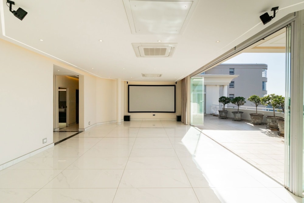 Apartment for sale in Morningside, Durban - 1DA1637488 Apartment for sale in Morningside, Durban - 1DA1637488