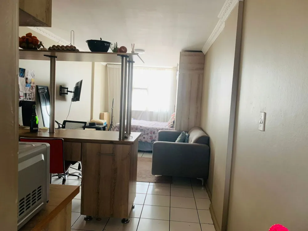 Bachelor apartment for sale in South Beach Durban - 1DA1635104 Bachelor apartment for sale in South Beach Durban - 1DA1635104