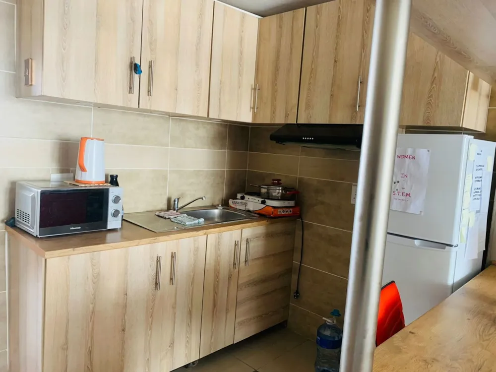 Bachelor apartment for sale in South Beach Durban - 1DA1635104 Bachelor apartment for sale in South Beach Durban - 1DA1635104
