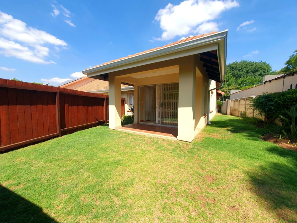 Garden cottage let in Rynfield - ENL1683789 Garden cottage let in Rynfield - ENL1683789