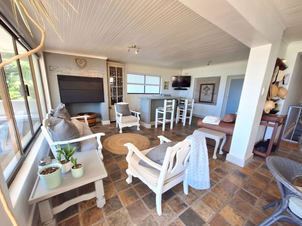 Double-storey house to rent in Onrus - ONL1646457 Double-storey house to rent in Onrus - ONL1646457