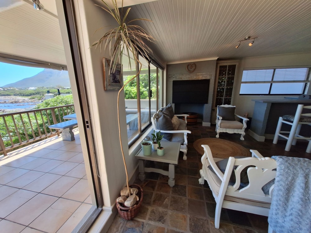 Double-storey house to rent in Onrus - ONL1646457 Double-storey house to rent in Onrus - ONL1646457