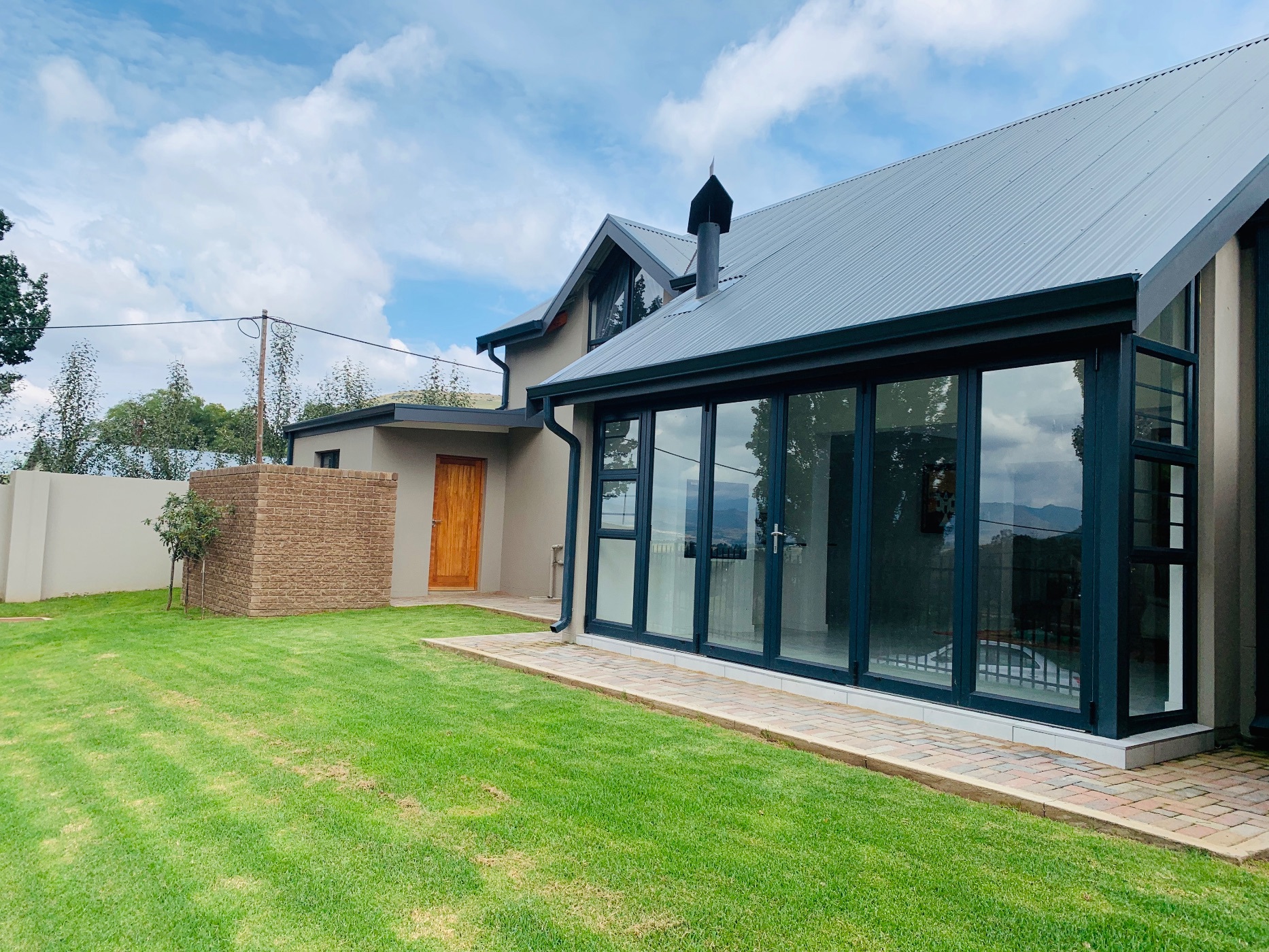 Security complex home sold in Clarens - 1CS1633006