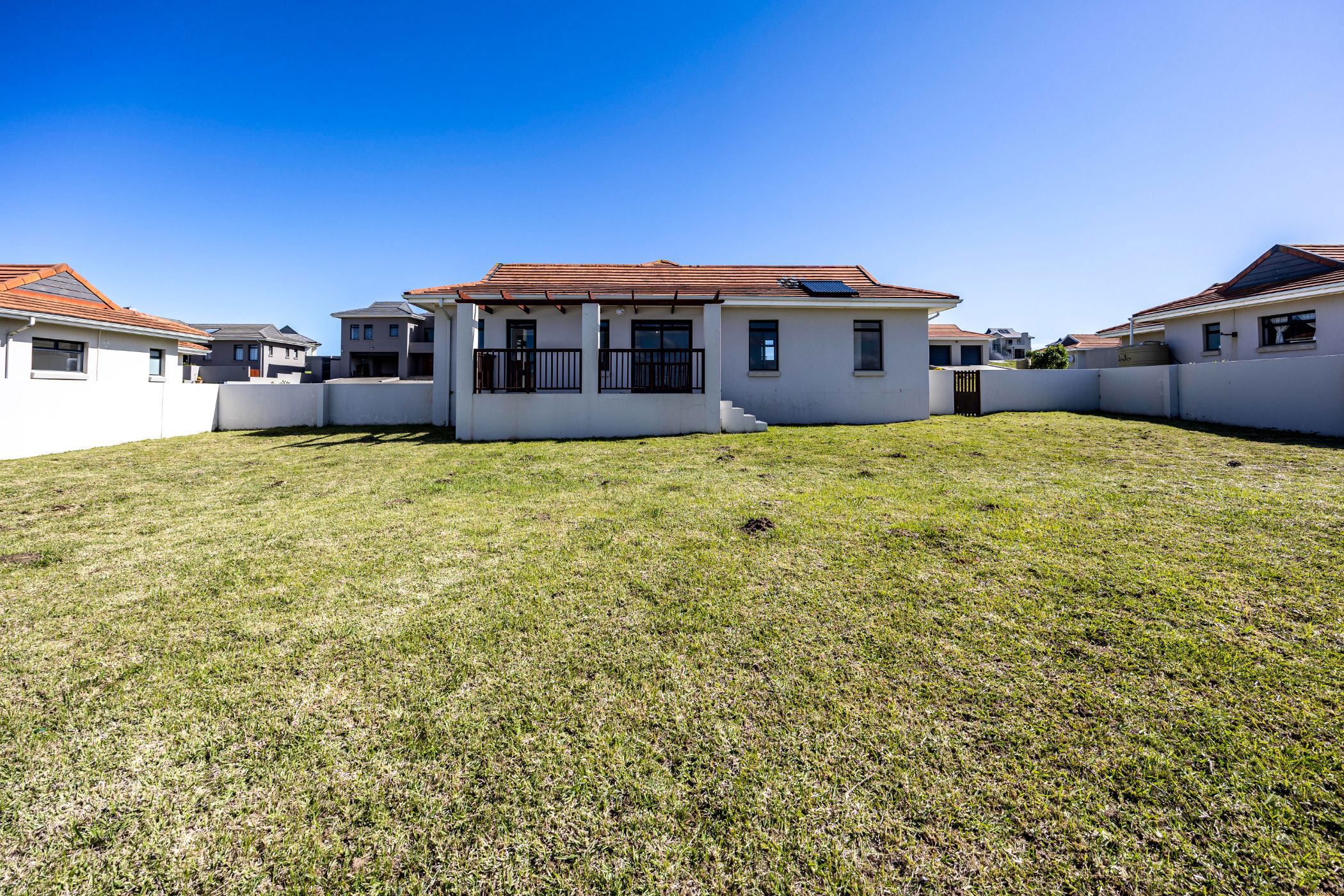 House for sale in Kidds Beach - 1ET1635555