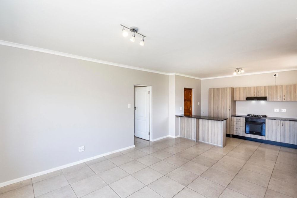 House for sale in Kidds Beach - 1ET1635274