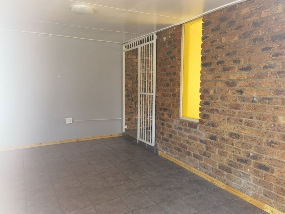 House to rent in Bonaero Park - ENL1717777 House to rent in Bonaero Park - ENL1717777