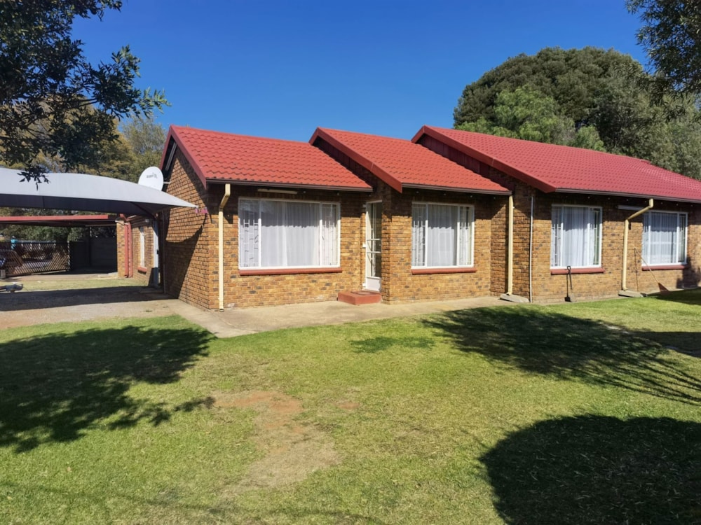 House to rent in Bonaero Park - ENL1717777 House to rent in Bonaero Park - ENL1717777