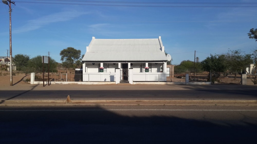 House for sale in Kenhardt - 1NA1633975