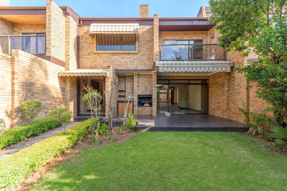 Townhouse let in Bedford Gardens - BWL1718121 Townhouse let in Bedford Gardens - BWL1718121