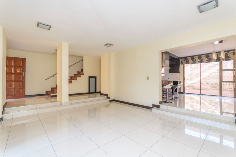 Townhouse to rent in Bedford Gardens - BWL1718121 Townhouse to rent in Bedford Gardens - BWL1718121