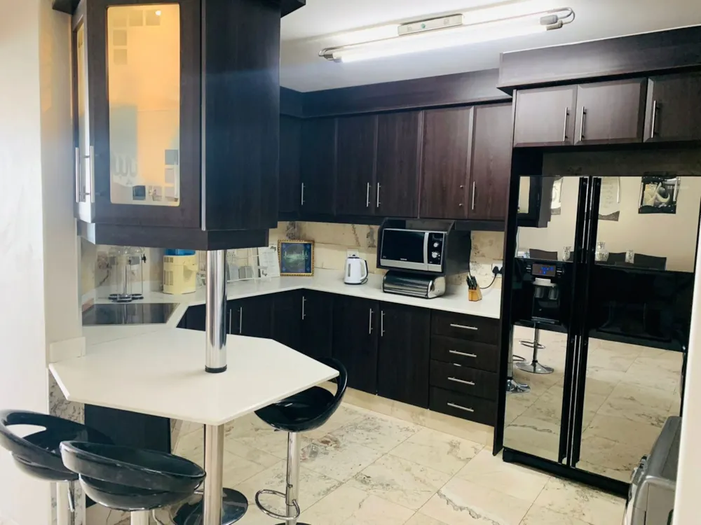 Apartment for sale in North Beach Durban - 1DA1720330 Apartment for sale in North Beach Durban - 1DA1720330