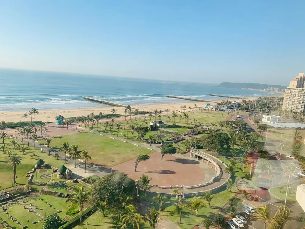 Apartment for sale in North Beach Durban - 1DA1720330 Apartment for sale in North Beach Durban - 1DA1720330