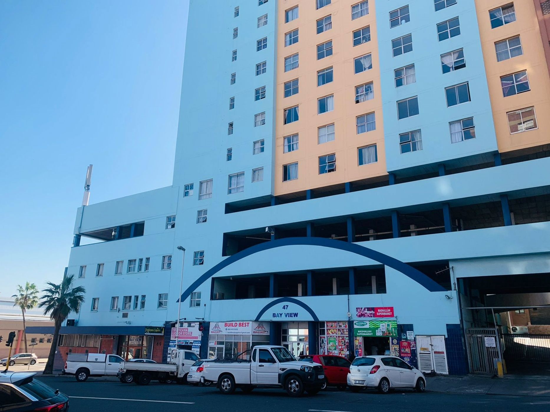 Bachelor apartment for sale in South Beach Durban - 1DA1635101