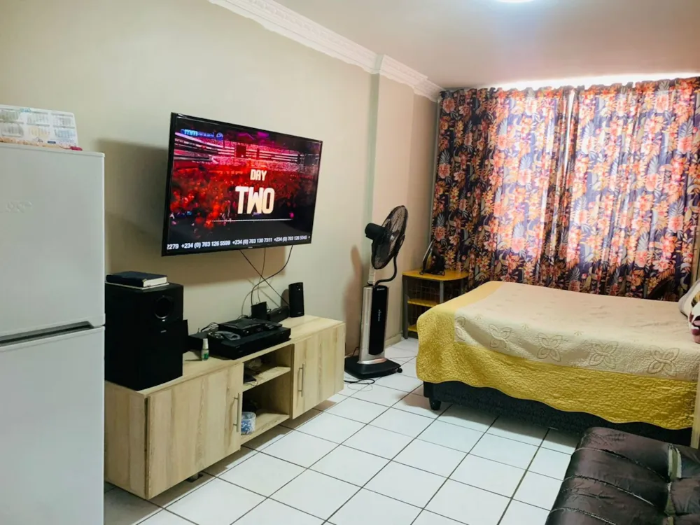 Studio apartment for sale in South Beach Durban - 1DA1635106 Studio apartment for sale in South Beach Durban - 1DA1635106