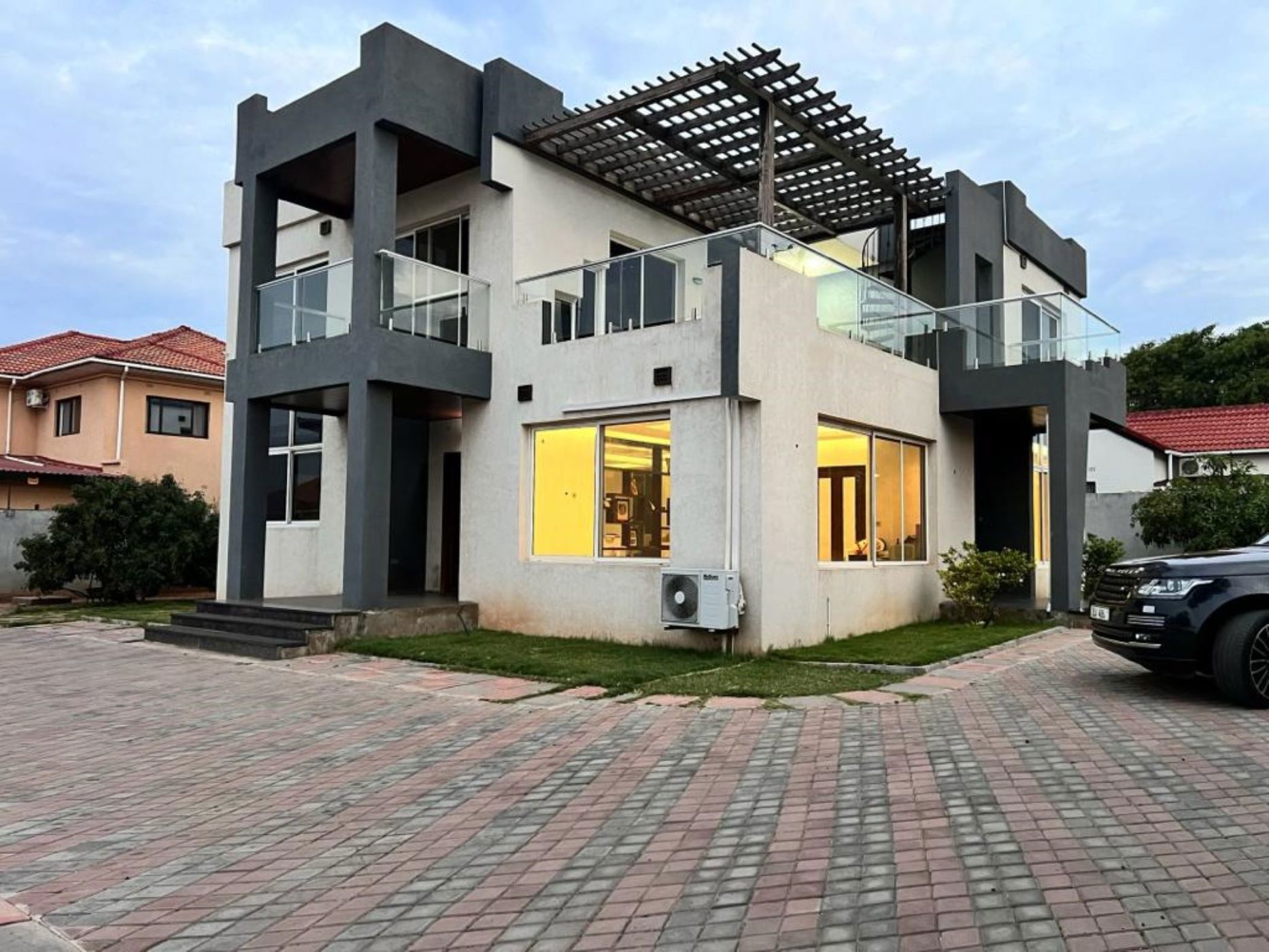 Double-storey house for sale in Roma, Zambia - 3ZA1635307