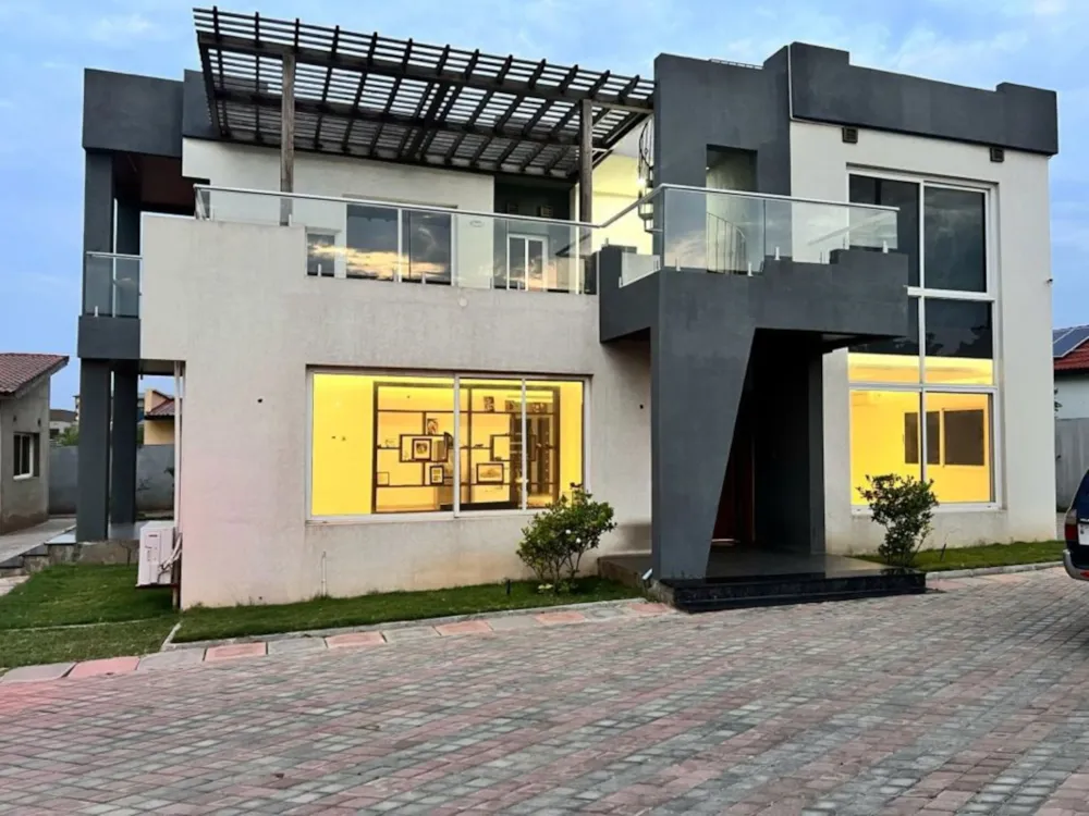 Double-storey house for sale in Roma, Zambia - 3ZA1635307