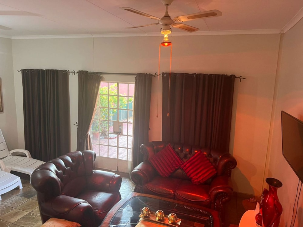 House let in West Acres - 1NS1700116 House let in West Acres - 1NS1700116