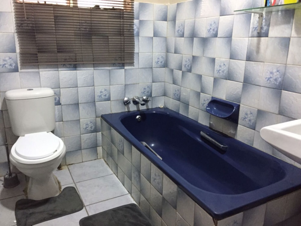 House for sale in Lennoxton - 1NW1635545