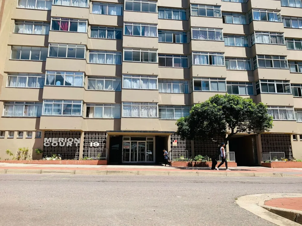Bachelor apartment for sale in South Beach Durban - 1DA1635645 Bachelor apartment for sale in South Beach Durban - 1DA1635645