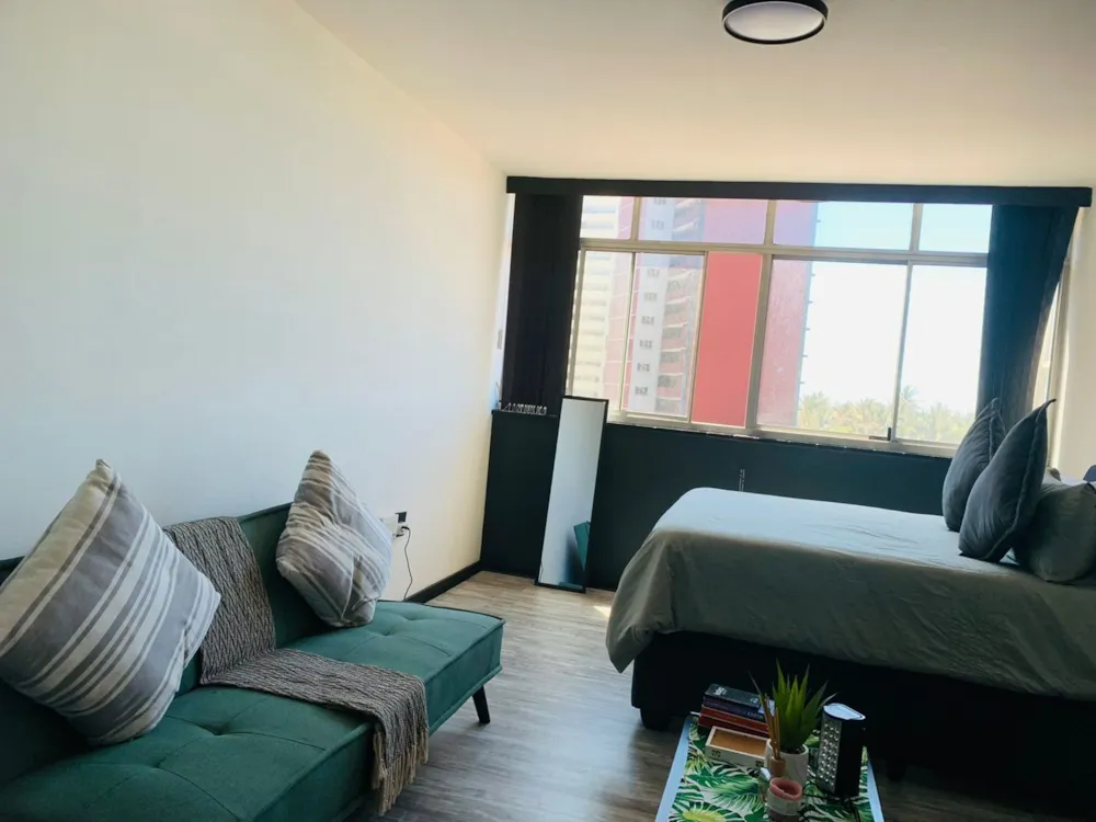 Bachelor apartment for sale in South Beach Durban - 1DA1635645 Bachelor apartment for sale in South Beach Durban - 1DA1635645