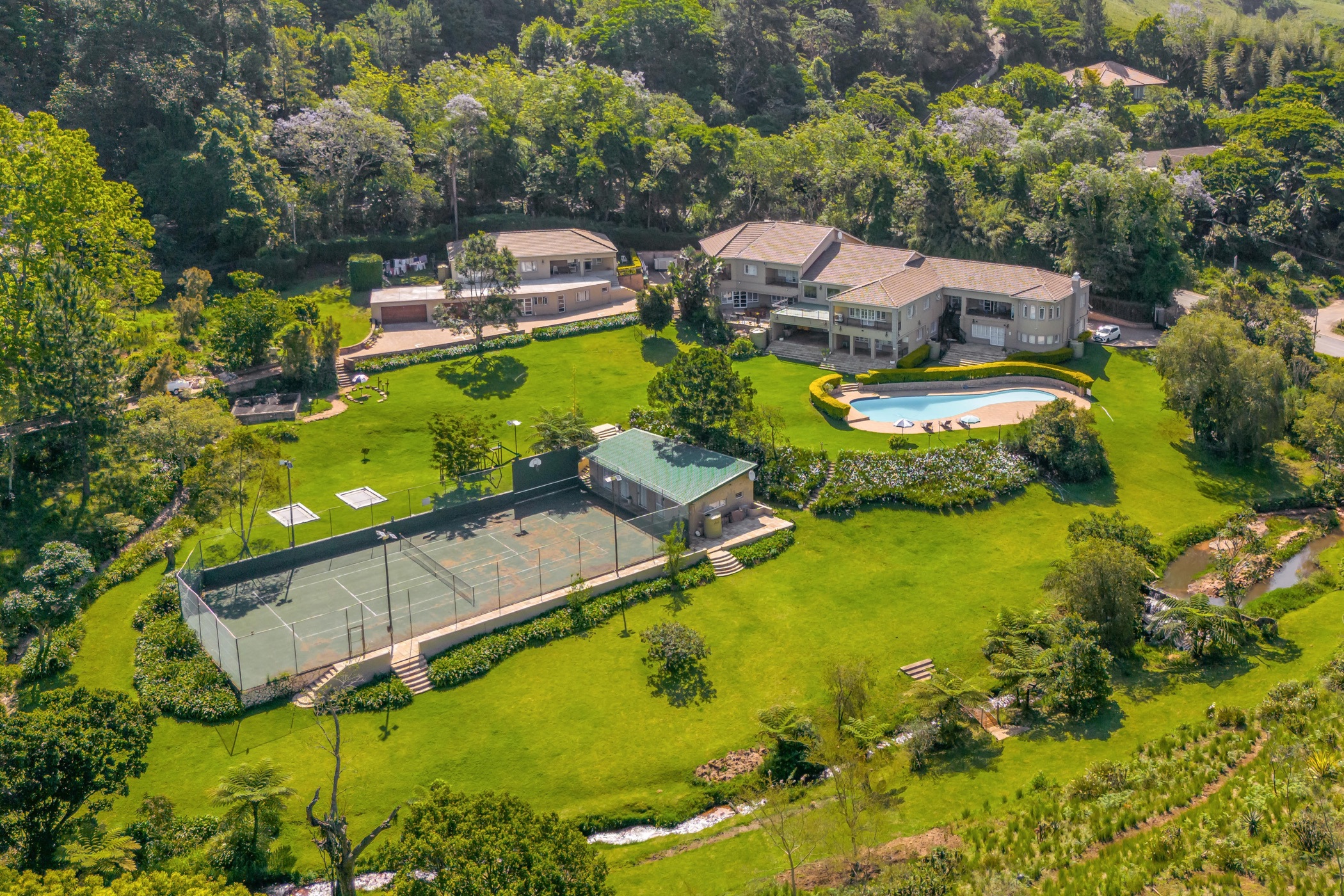 House for sale in Hillcrest Park - 1KF1635767