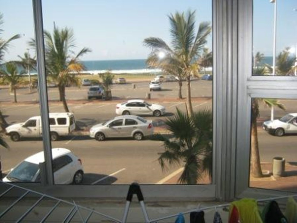 Apartment for sale in North Beach Durban - 1DA1636245 Apartment for sale in North Beach Durban - 1DA1636245