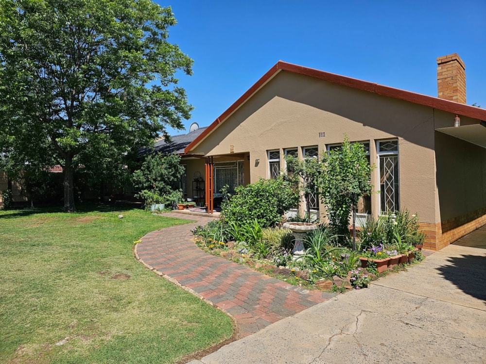 House for sale in Three Rivers North - 1VT1636363