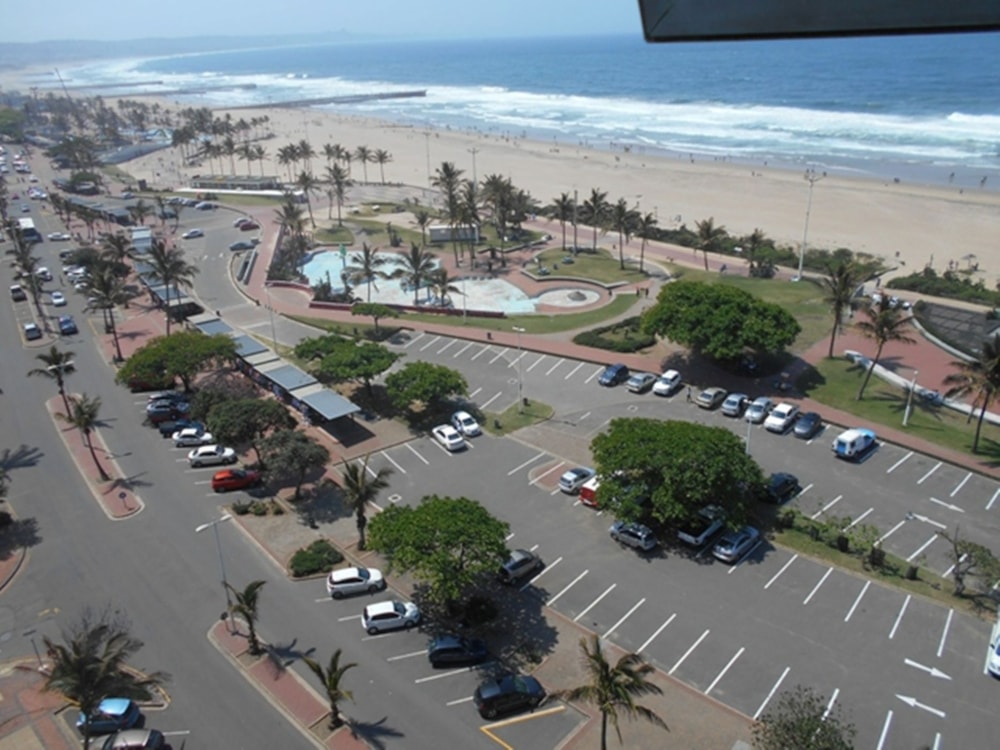 Apartment for sale in South Beach Durban - 1DA1636445 Apartment for sale in South Beach Durban - 1DA1636445