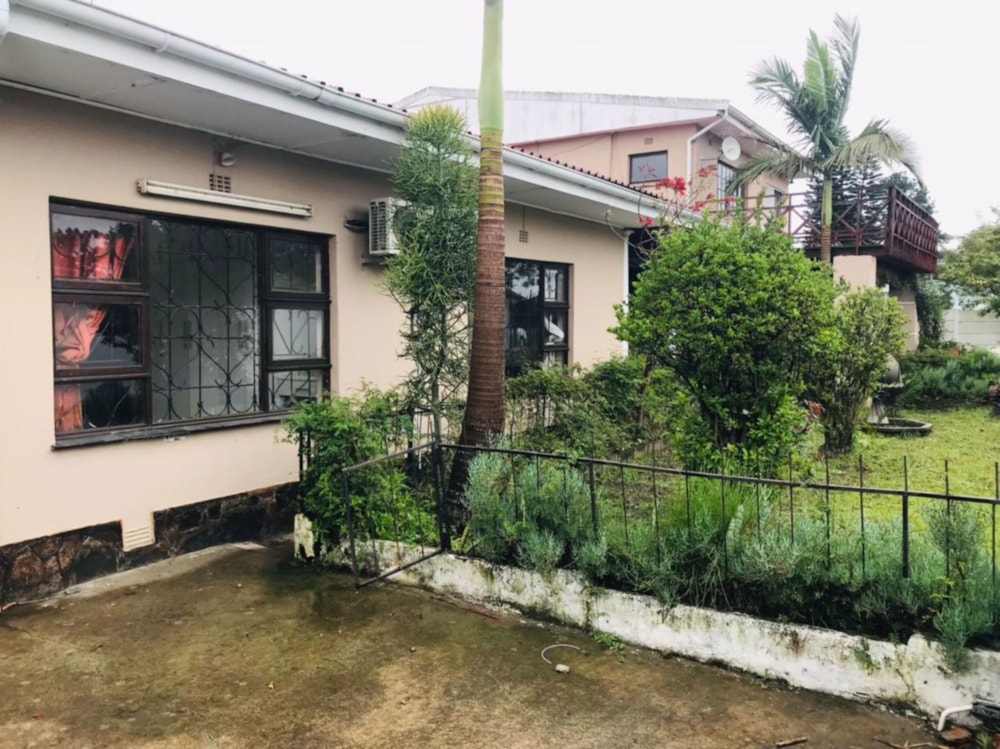 Double-storey house for sale in Norwood, Mthatha - 1MH1636921