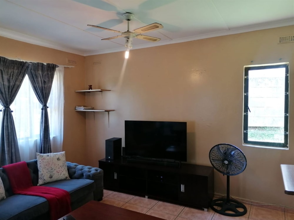 House for sale in Montclair, KwaZulu-Natal - 1PU1636806