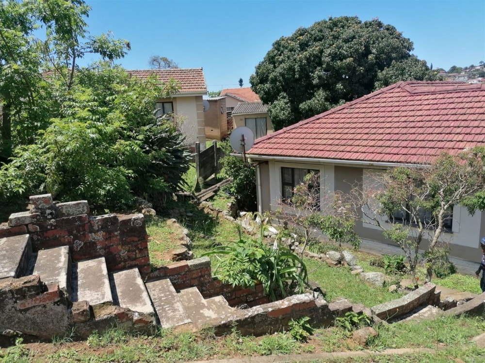 House for sale in Montclair, KwaZulu-Natal - 1PU1636806