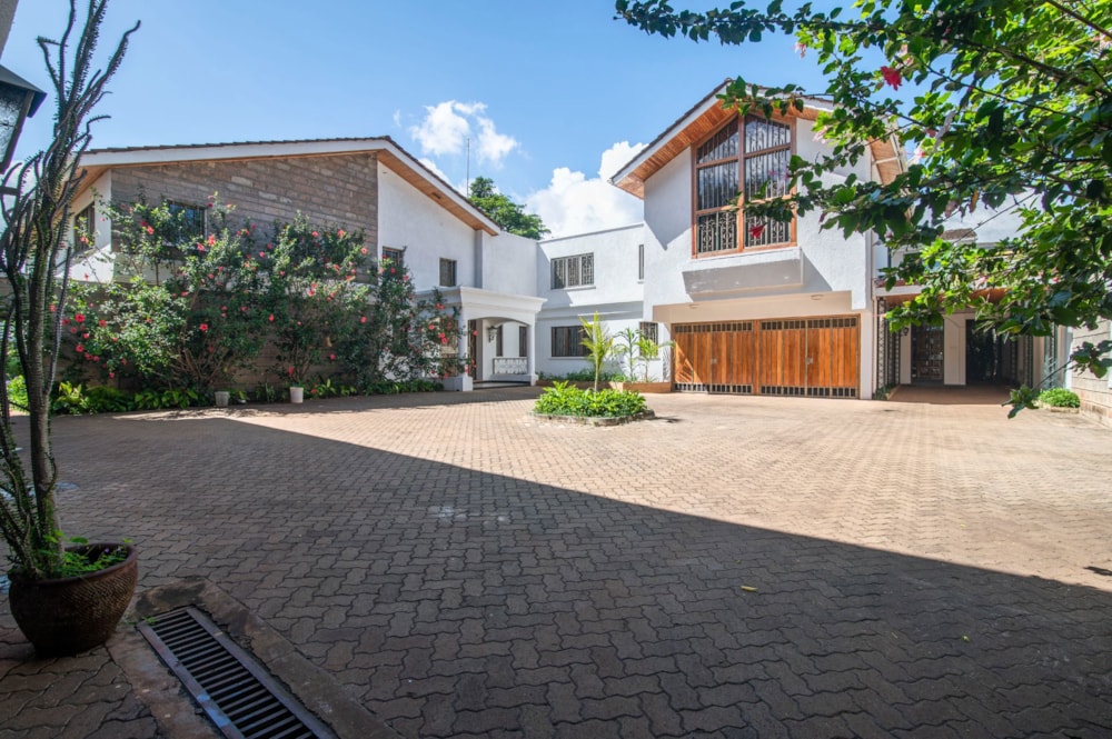 House for sale in Spring Valley, Kenya - 3KE1719017 House for sale in Spring Valley, Kenya - 3KE1719017