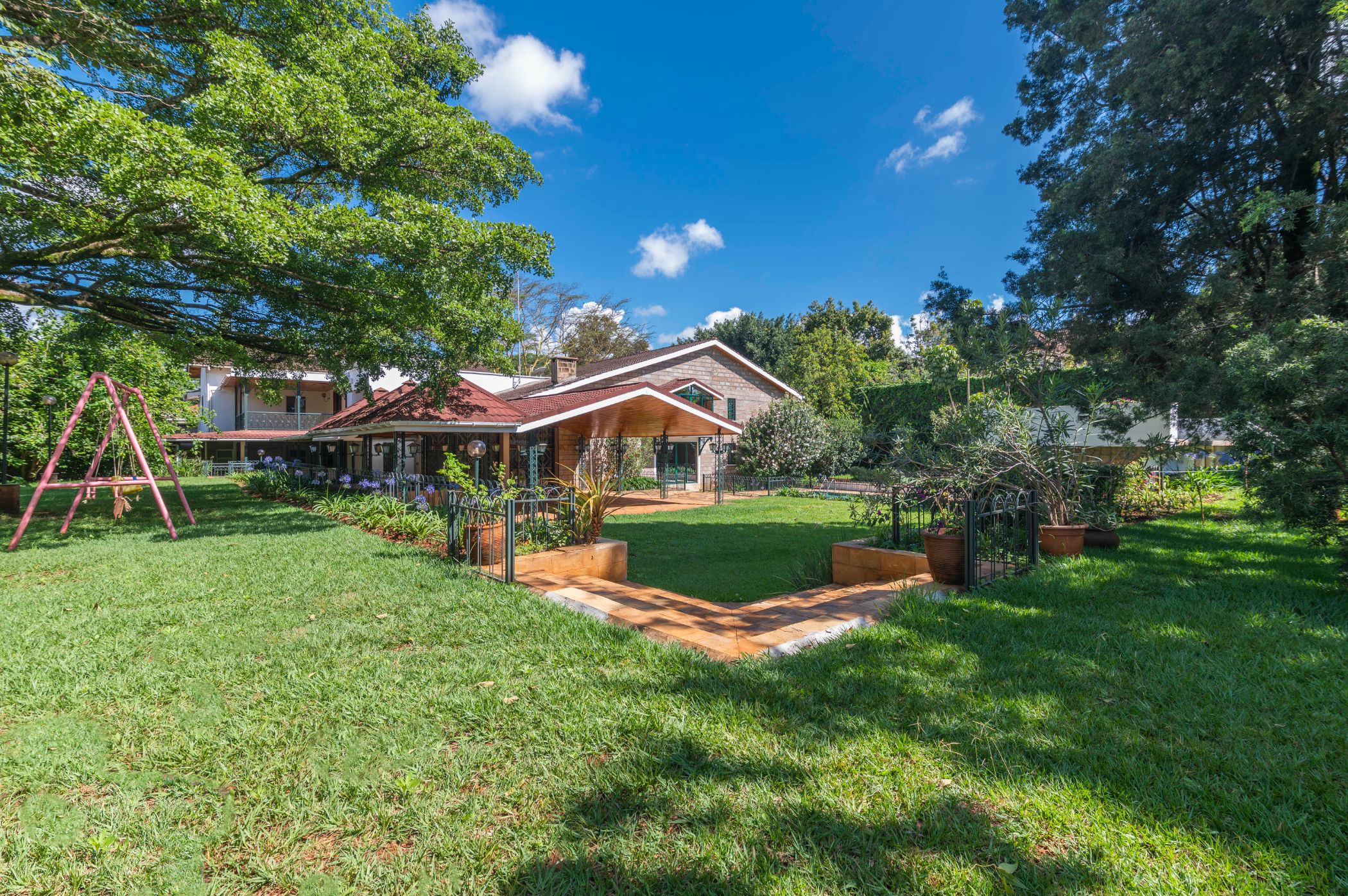 House for sale in Spring Valley, Kenya - 3KE1719017