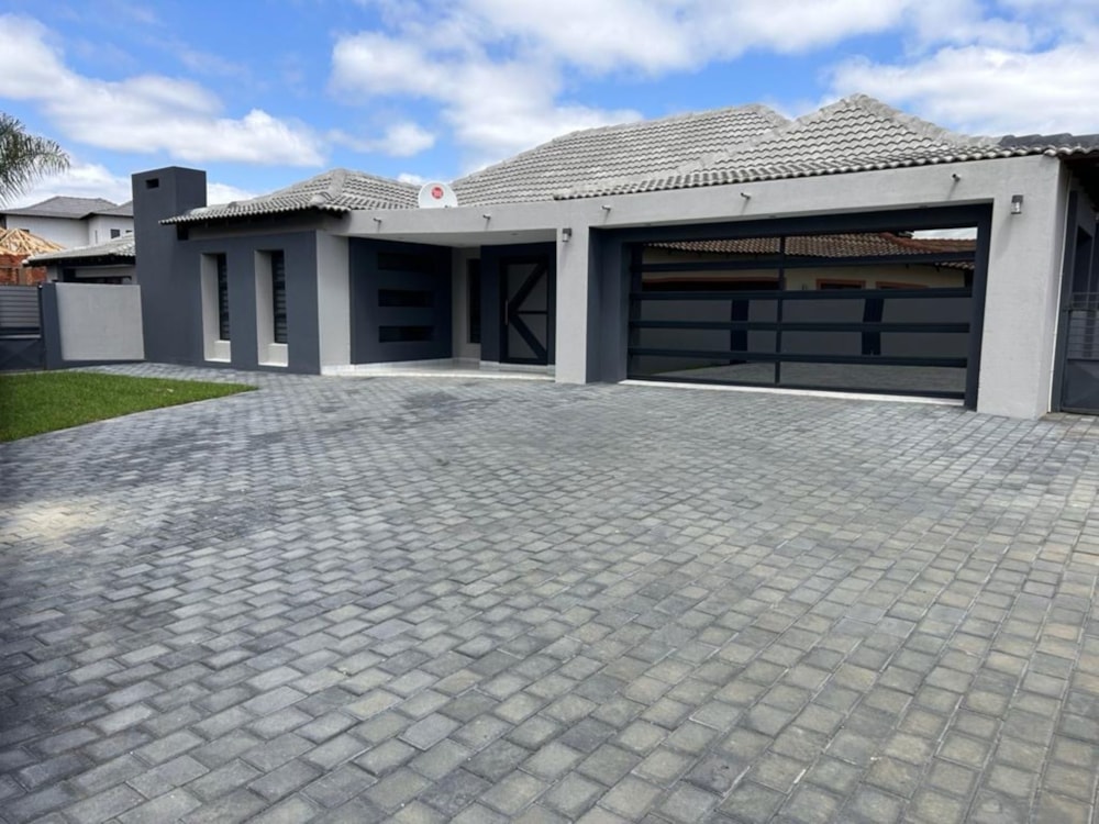 House for sale in Savannah Country Estate  - PT1637160