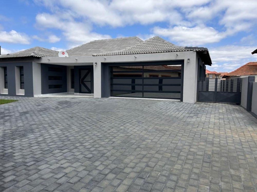 House for sale in Savannah Country Estate  - PT1637160