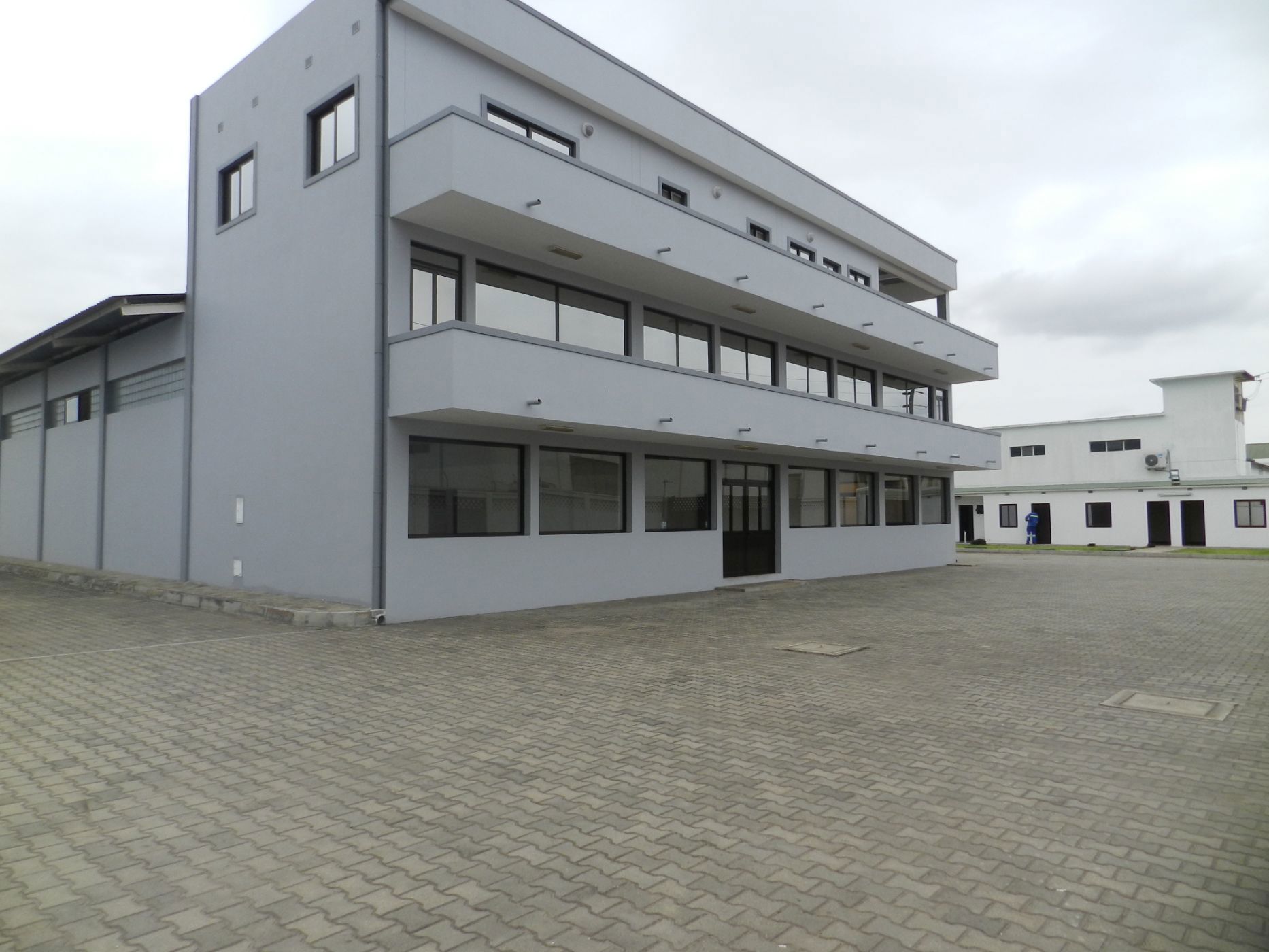 Commercial industrial property for sale in Matola, Mozambique - 3MQ1637262