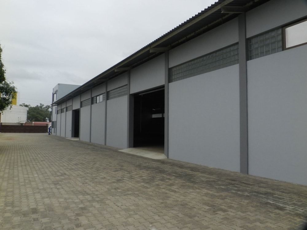 Commercial industrial property for sale in Matola, Mozambique - 3MQ1637262