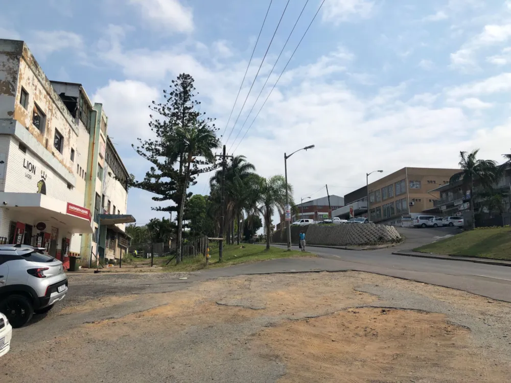 Commercial Building for sale in Chatsworth, KwaZulu-Natal - 1PU1637605 Commercial Building for sale in Chatsworth, KwaZulu-Natal - 1PU1637605