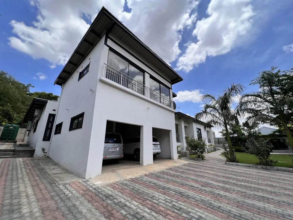 Double-storey house for sale in Ibex Hill, Zambia - 3ZA1637363