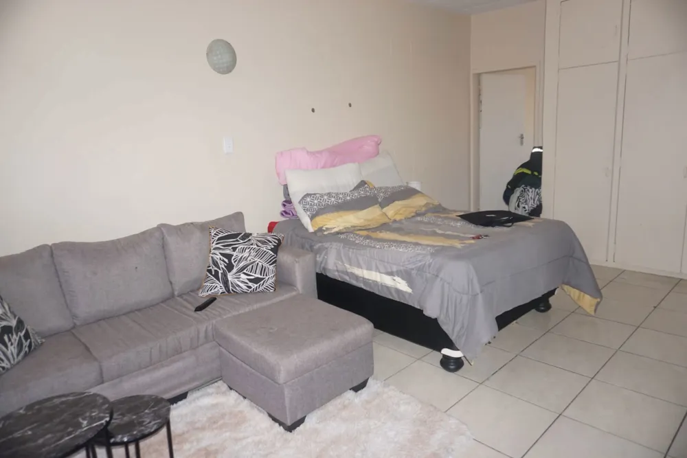 Bachelor apartment let in Willows - 1BX1730044 Bachelor apartment let in Willows - 1BX1730044