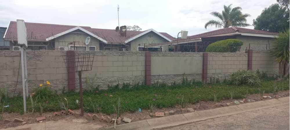 Commercial business for sale in Southernwood, East London - 1MH1746285 Commercial business for sale in Southernwood, East London - 1MH1746285